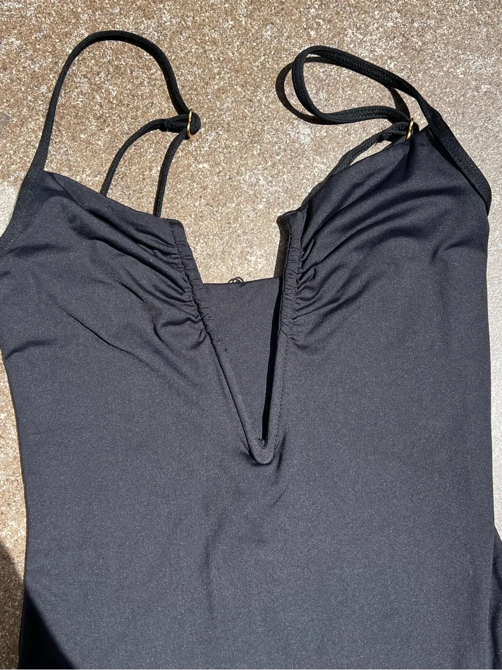 🌻NWOT L*Space Roxanne One Piece Swimsuit Black Plunge V Wire Swimwear Size XS